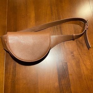 Brown fanny pack